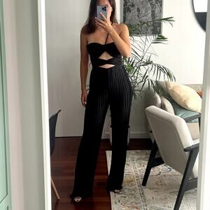 Aiifos miriam jumpsuit black sleeveless pleated size XS CL1